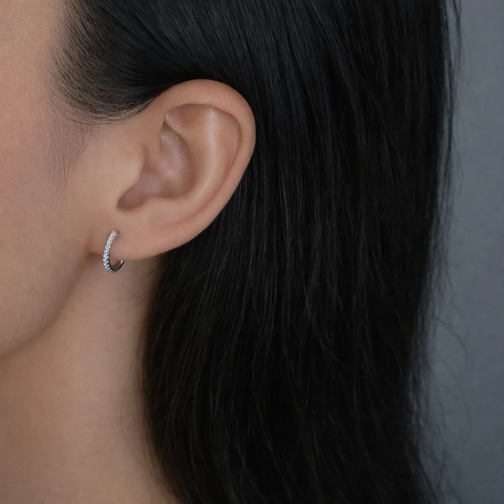Cercei argint forma u zirconia Geometric U Shape purtati pe ureche