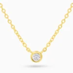 Colier auriu din argint cu pandantiv rotund si piatra cubic zirconia, design elegant radiant charm, vedere frontala