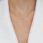 Lant din argint pandantiv inima pietre cubic zirconia Whispers of the Heart vedere frontala