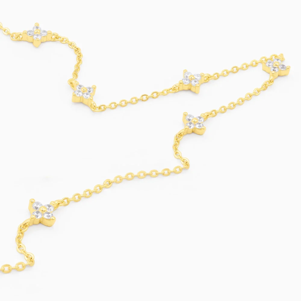 bratara aurie din argint, design cu cinci frunzulite incrustate cu pietre cubic zirconia, Four Leaf Treasures, detalii lant