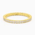 Inel auriu din argint tennis, cu pietre cubic zirconia, design elegant, fotografiat din fata
