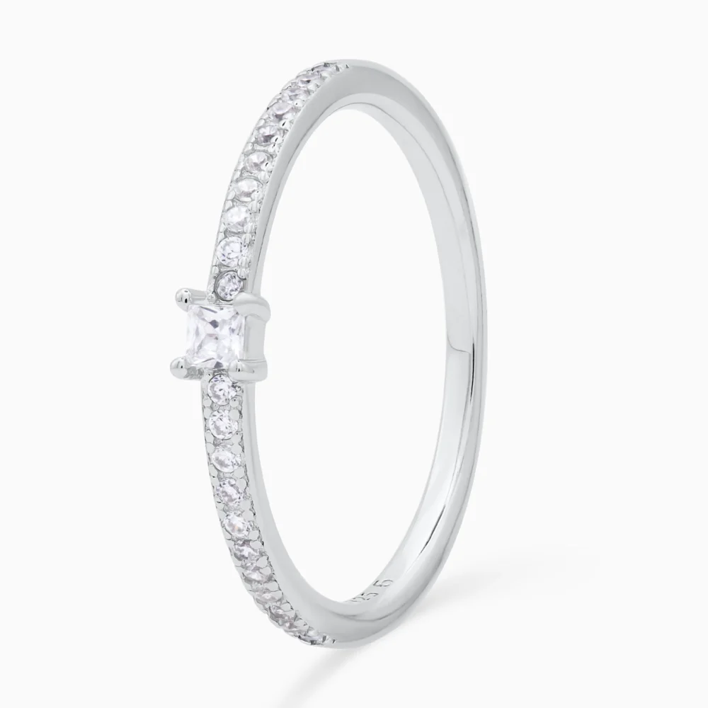 Inel din argint symphony, cu pietre cubic zirconia, design elegant, fotografiat din lateral