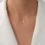 Colier auriu din argint pandantiv cu pietre cubic zirconia Marquise vedere frontala