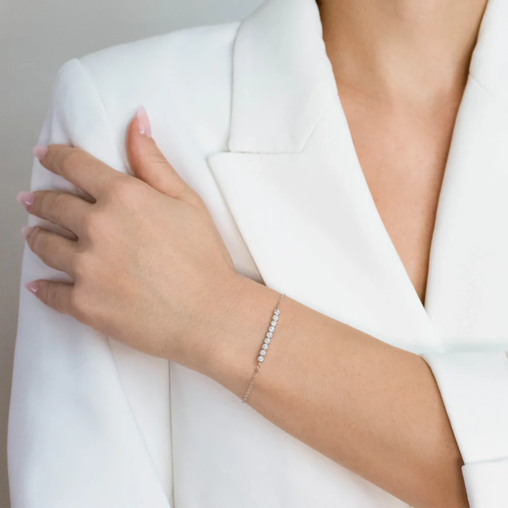 Brățară fină din argint cu moissanite – Pure Light