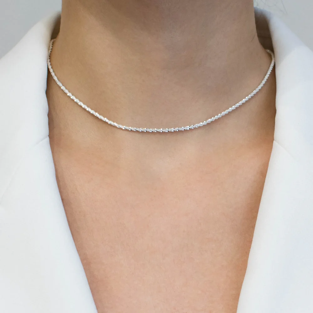 Choker argint stea silver star purtat la gat