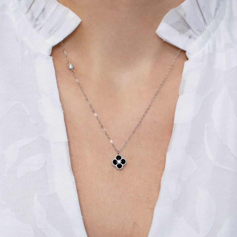 Colier argint cubic zirconia Lucky Four Leaf purtat model
