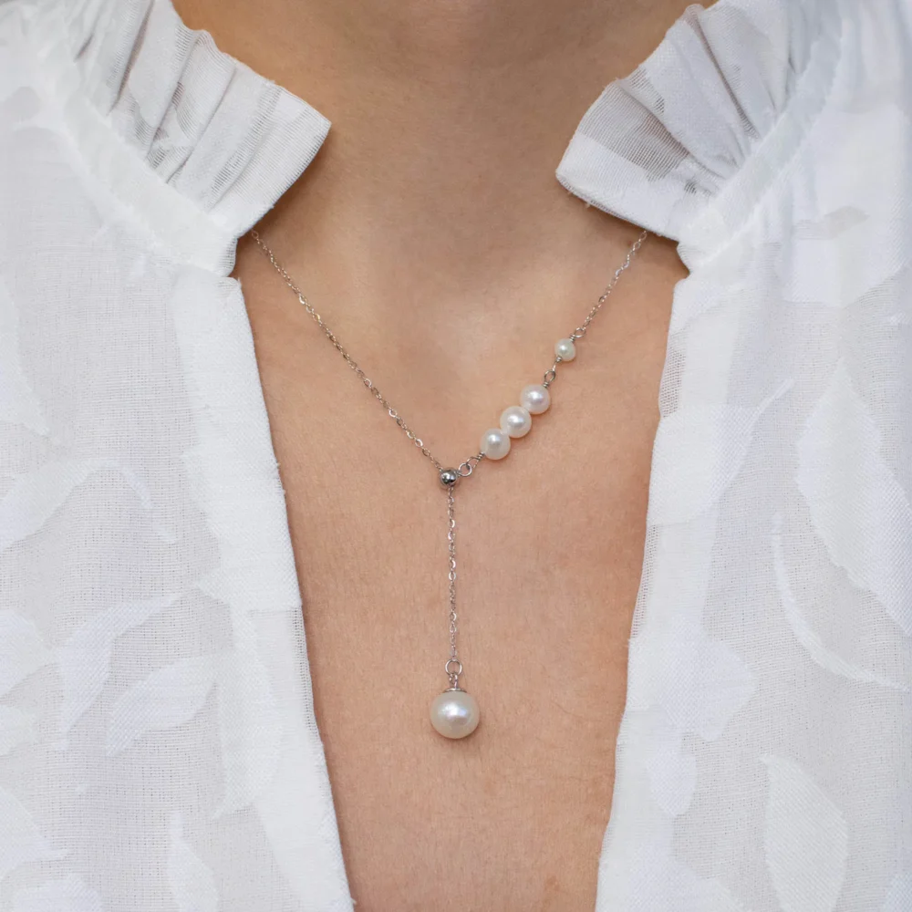 Colier argint perle naturale cultura urban pearl purtat model