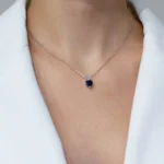Colier argint piatra albastra Deep Blue Love vedere frontala