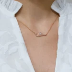 Colier argint placat aur roz pandantiv geometric rose harmony vedere frontala