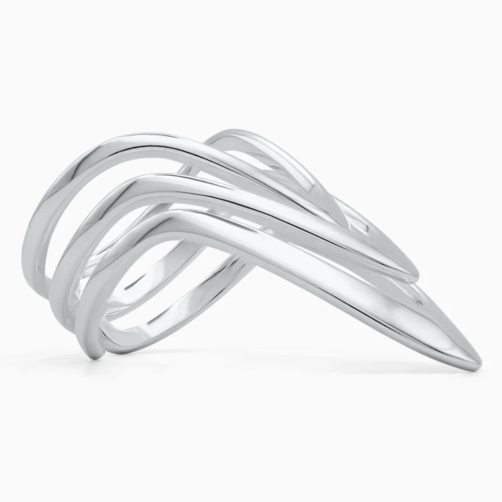 Detaliu Inel din argint Triple Line cu design geometric