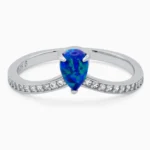 Inel din argint Albastrul cerului decorat cu opal și pietre cubic zirconia, vedere frontală