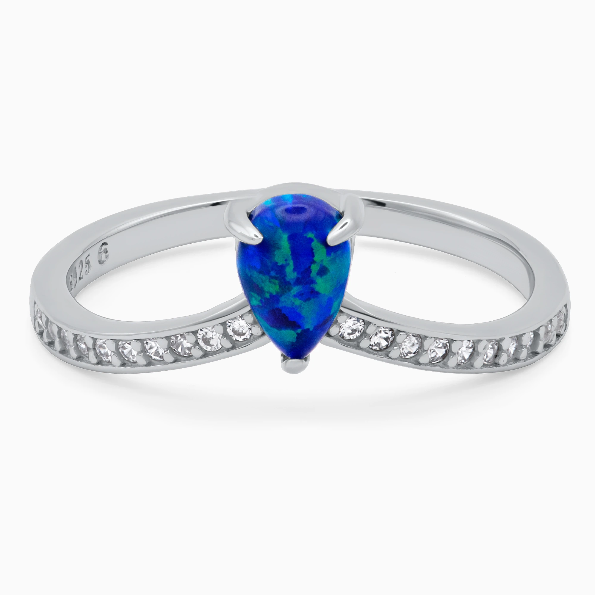 Inel-argint-opal-albastrul-cerului-vedere-frontala Inel din argint Albastrul cerului decorat cu opal și pietre cubic zirconia, vedere frontală