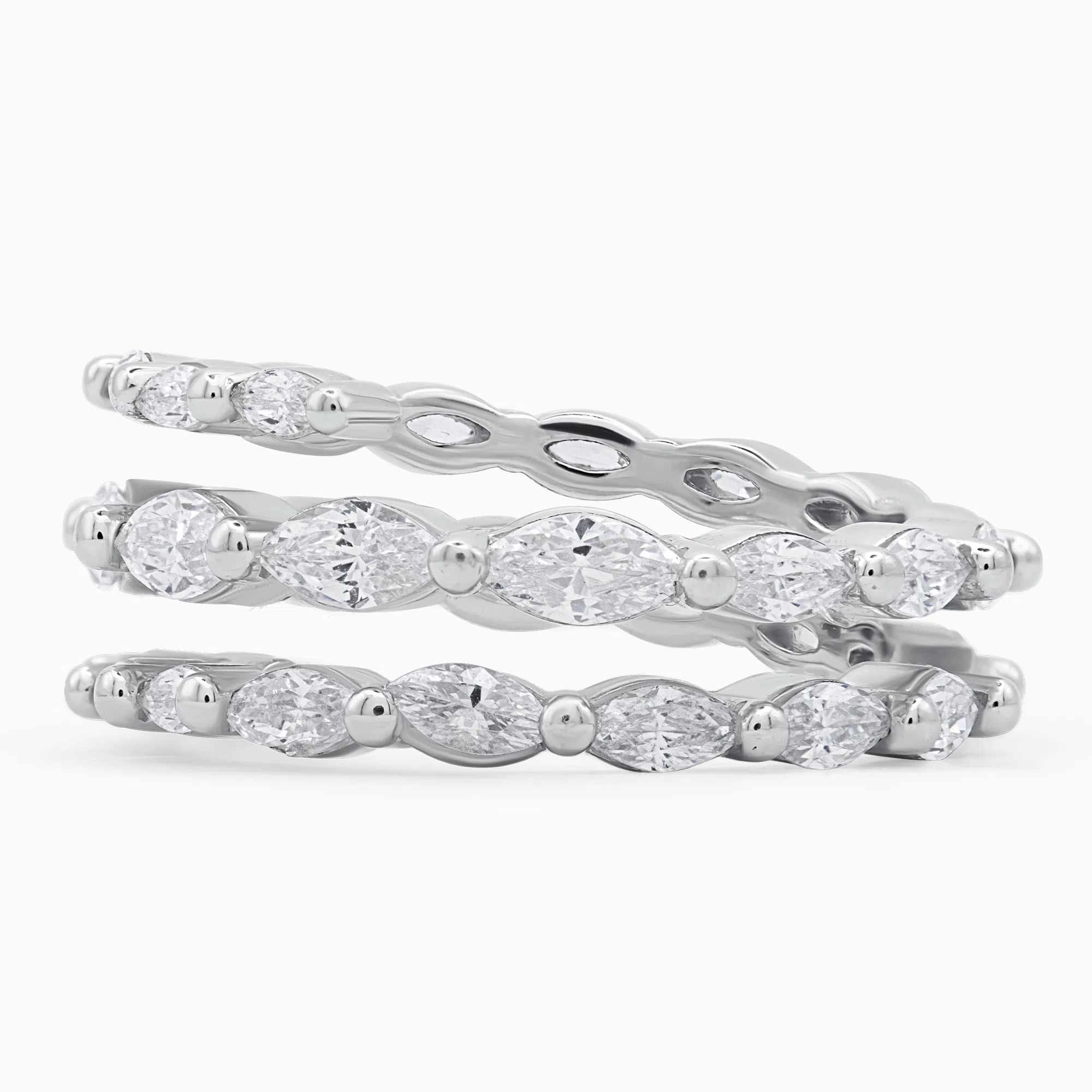 Inel-argint-pietre-cubic-zirconia-Delicate-Layers-detaliu-pietre Inel din argint Delicate Layers decorat cu pietre cubic zirconia, detaliu pietre