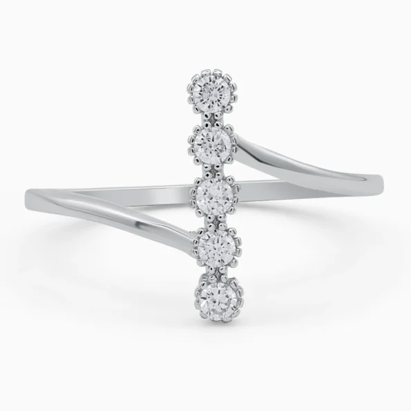 Inel din argint Line of Light decorat cu pietre cubic zirconia, vedere frontală