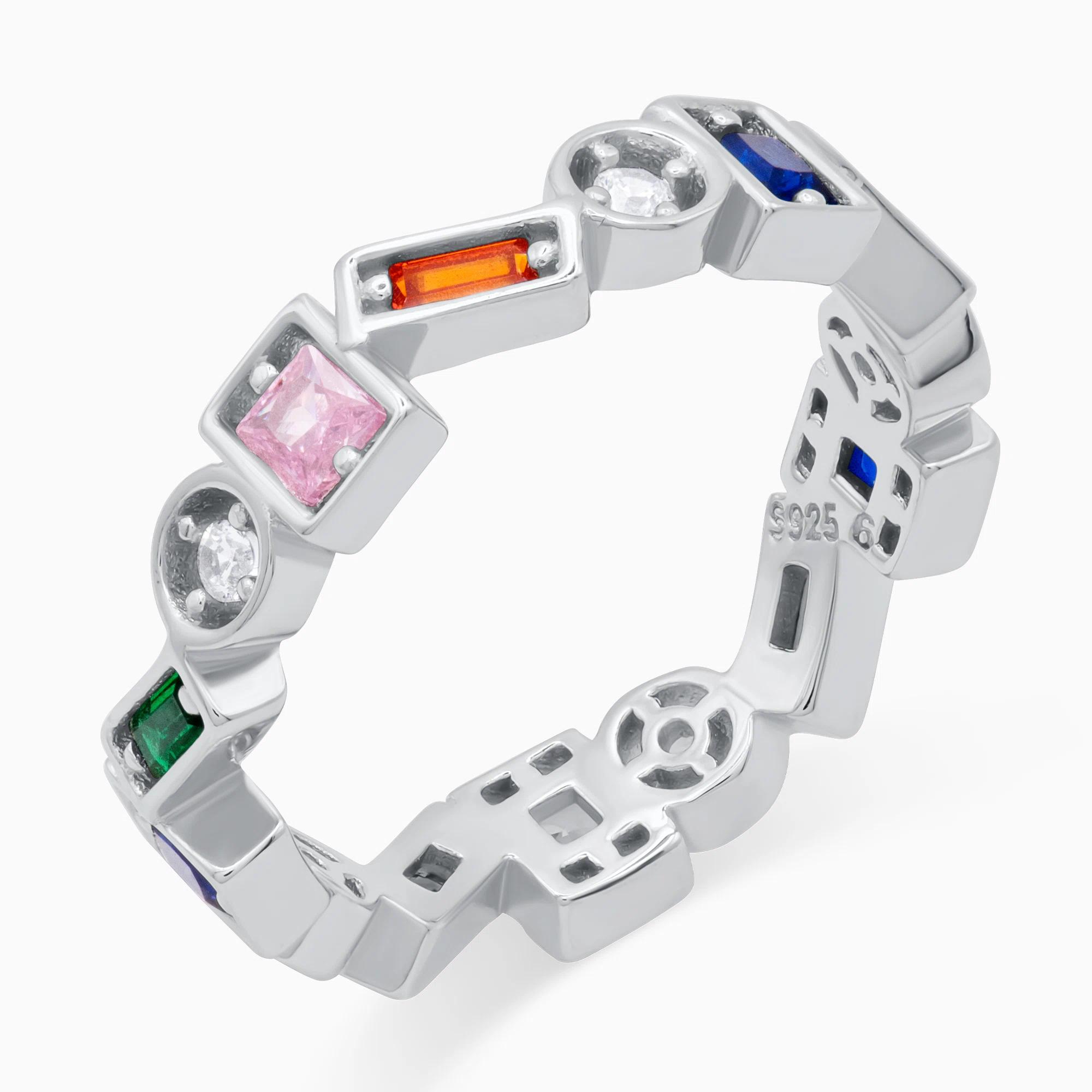Inel-argint-pietre-cubic-zirconia-Square-Spectrum-vedere-laterala Inel din argint Square Spectrum decorat cu pietre cubic zirconia, vedere laterala