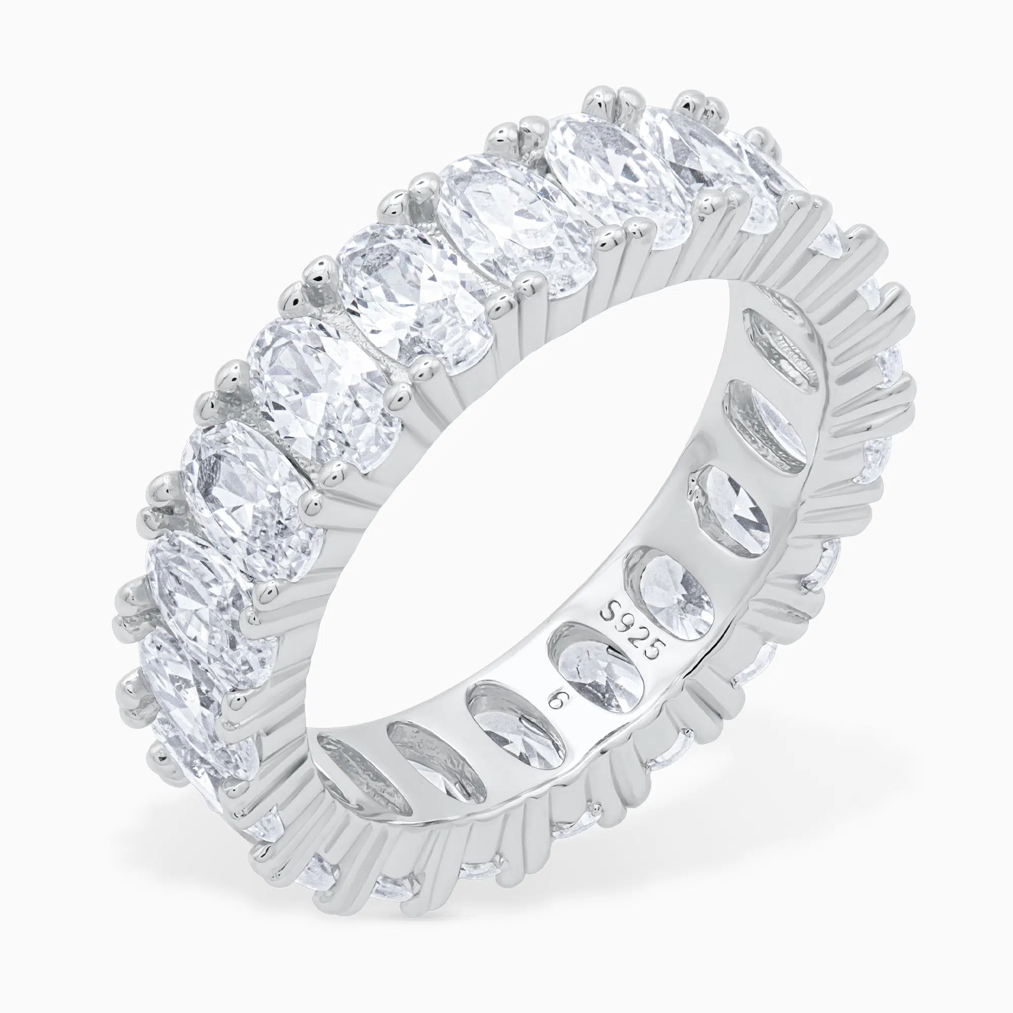 Inel-argint-pietre-cubic-zirconia-fatetate-Endless-Sparkle-vedere-laterala Inel din argint Endless Sparkle decorat cu pietre cubic zirconia fațetate, vedere laterală