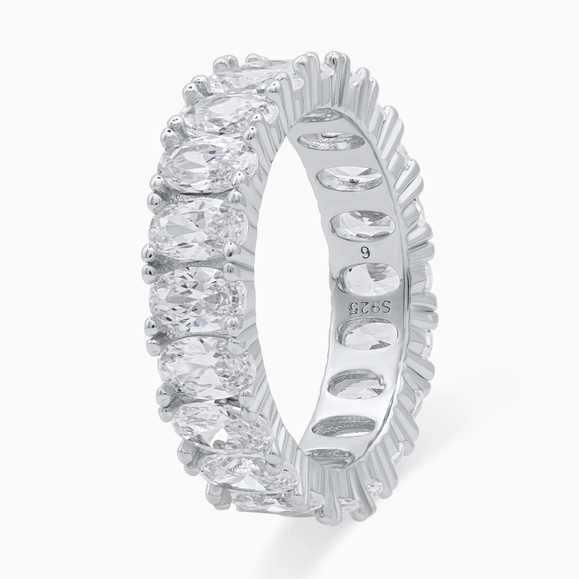 Inel-argint-pietre-cubic-zirconia-fatetate-Endless-Sparkle-vedere-unghi Inel din argint Endless Sparkle decorat cu pietre cubic zirconia fațetate, vedere unghi