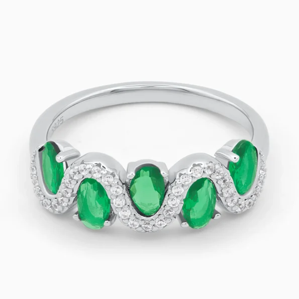 Inel din argint Green Harmony decorat cu pietre cubic zirconia verzi, vedere frontală