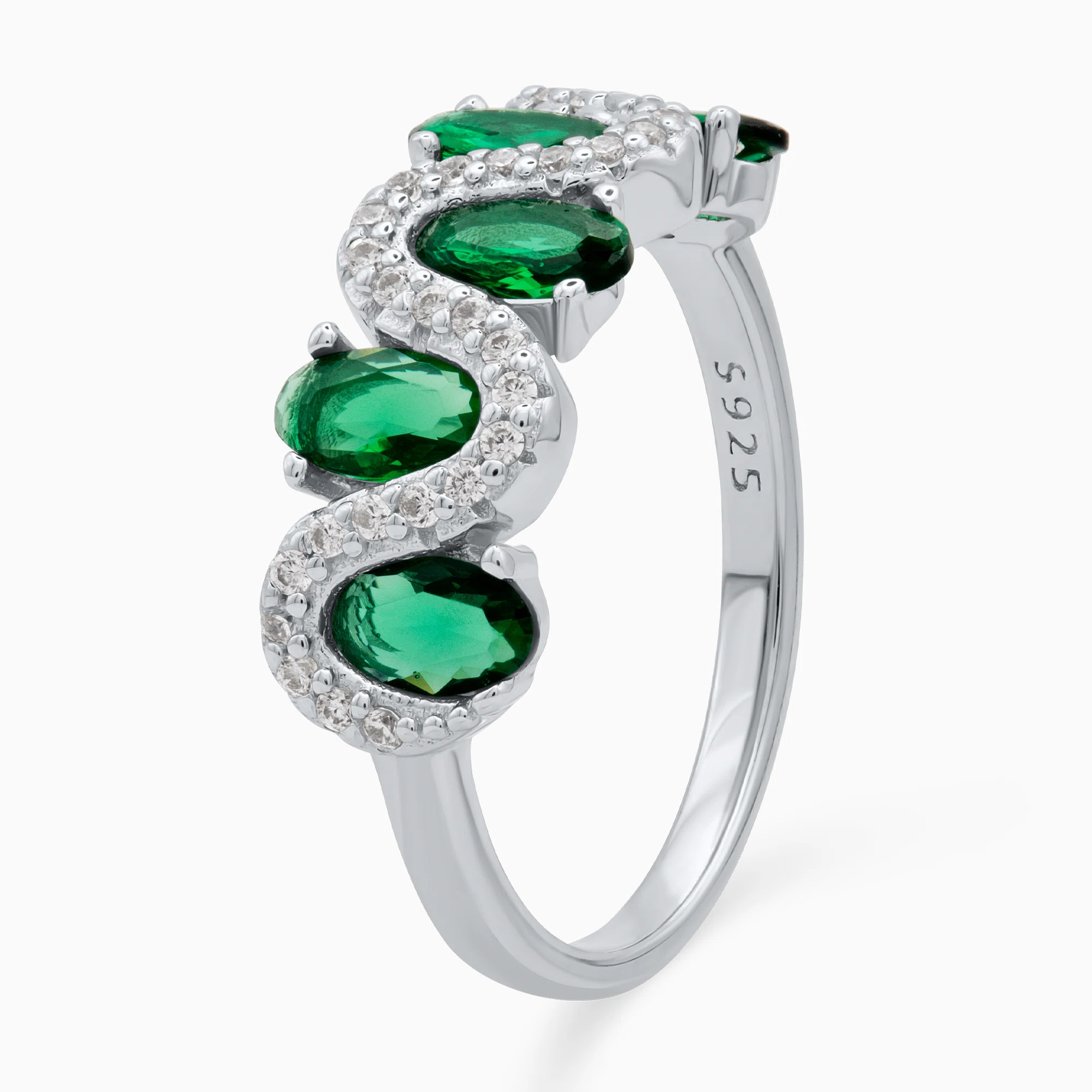 Inel-argint-pietre-verzi-Green-Harmony-vedere-unghi Inel din argint Green Harmony decorat cu pietre cubic zirconia verzi, vedere unghi