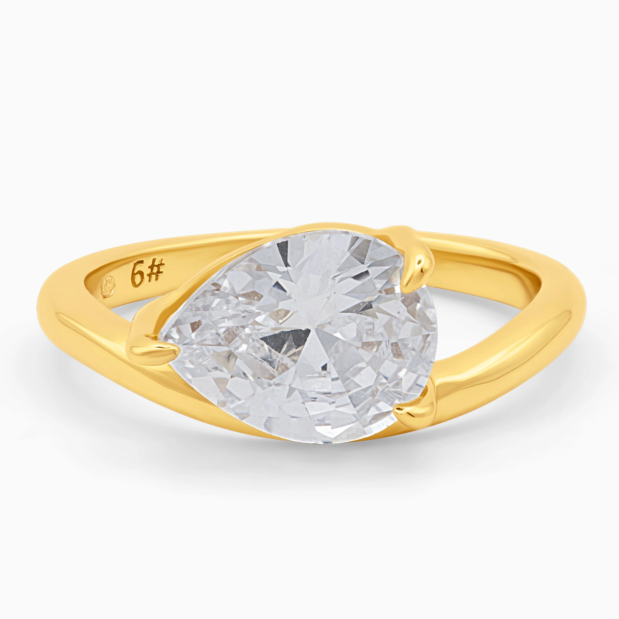 Inel-argint-placat-aur-piatra-cubic-zirconia- Éclat-vedere frontala Inel din argint placat cu aur Éclat piatră cubic zirconia, vedere frontală