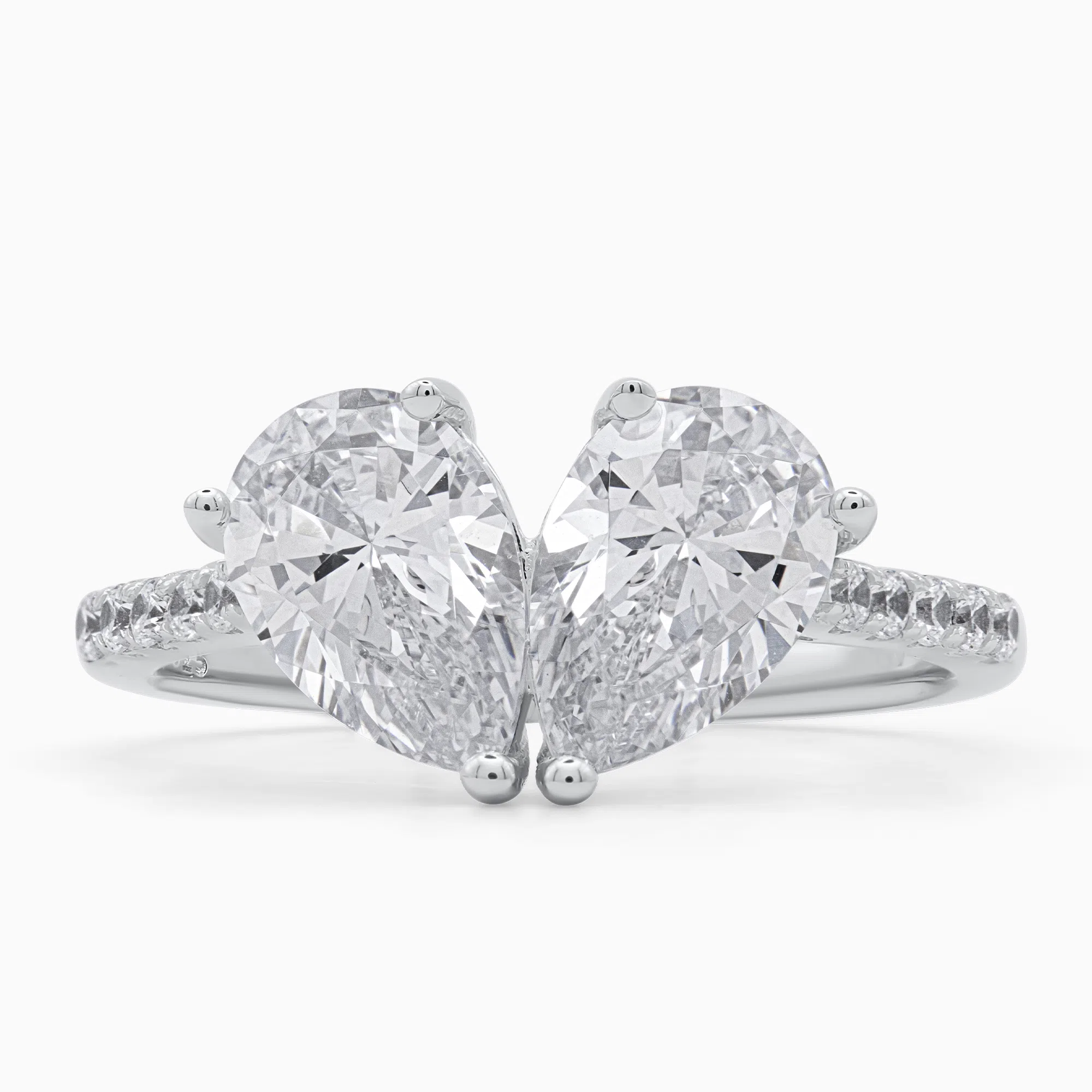 Inel-argint-you-and-me-pietre-cubic-zirconia-detaliu-pietre Inel You and Me din argint 925 decorat cu pietre cubic zirconia, detaliu pietre