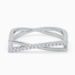 Inel din argint Timeless Twist decorat cu pietre cubic zirconia si cu design geometric