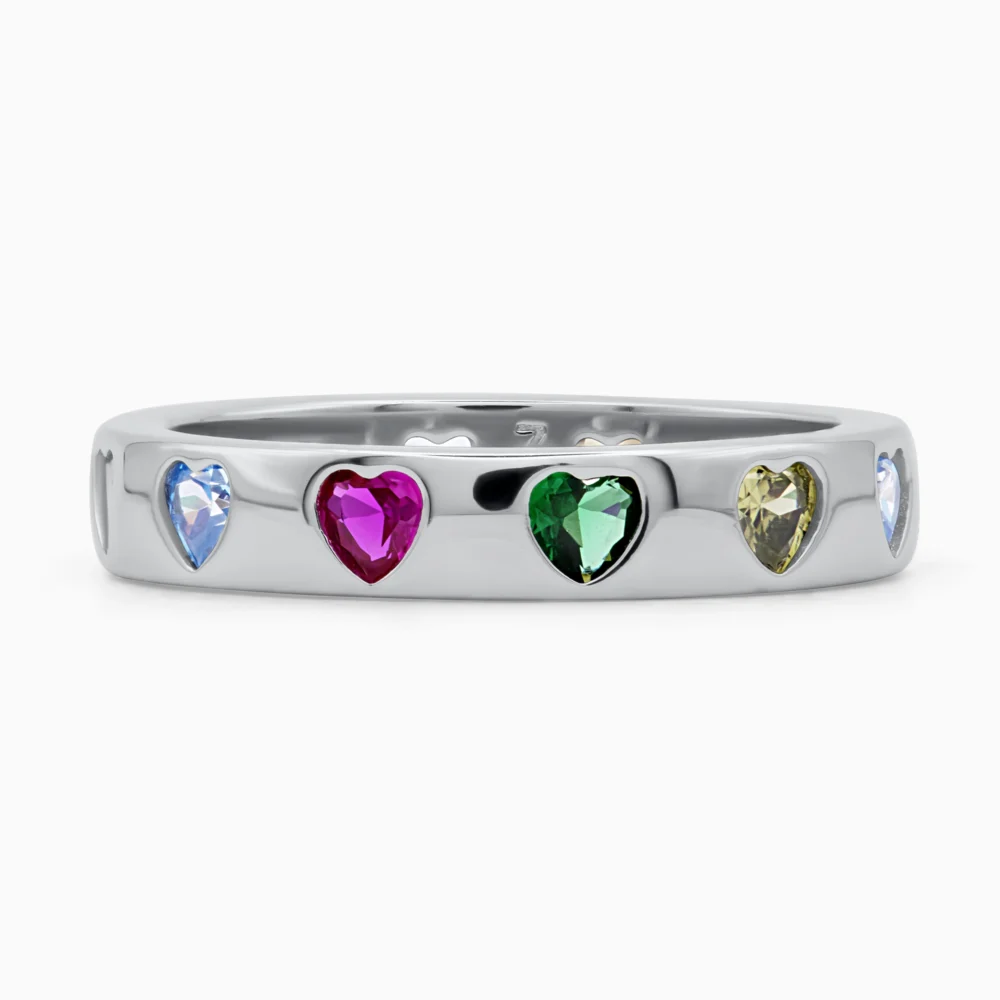 Detaliu inel din argint Hearts in Bloom cu pietre cubic zirconia colorate în formă de inimă