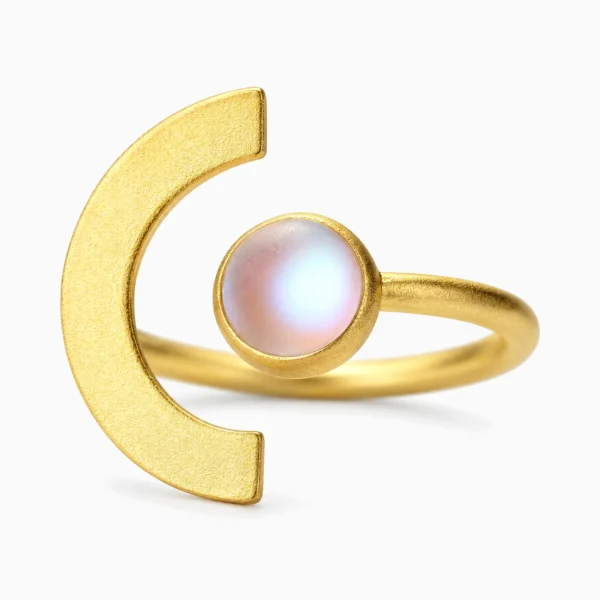 Inel din argint placat cu aur de 18K și piatră cu reflexii sidefate – Moon Veil